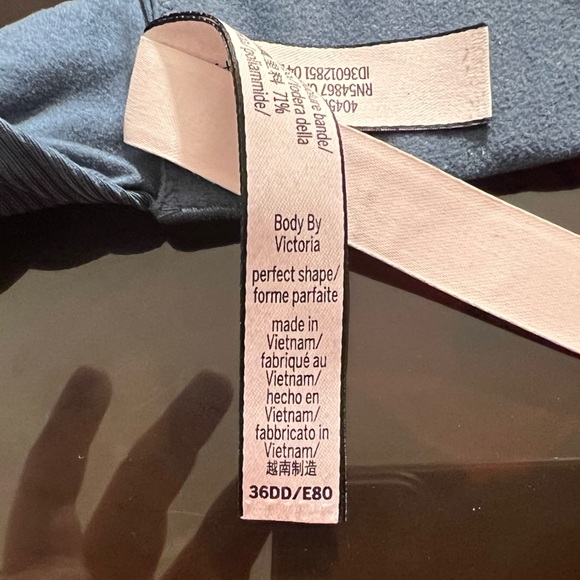 Victoria’s Secret Navy Push-up Bra 36DD - Picture 5 of 6